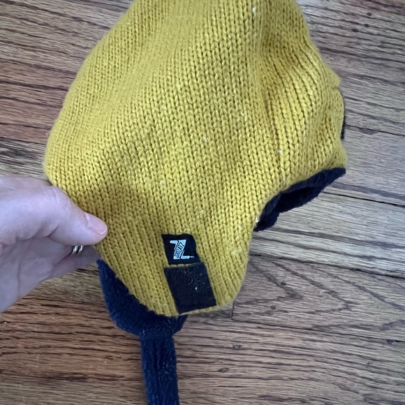 Penn State Nittany Lion Infant Winter Hat - Picture 4 of 7